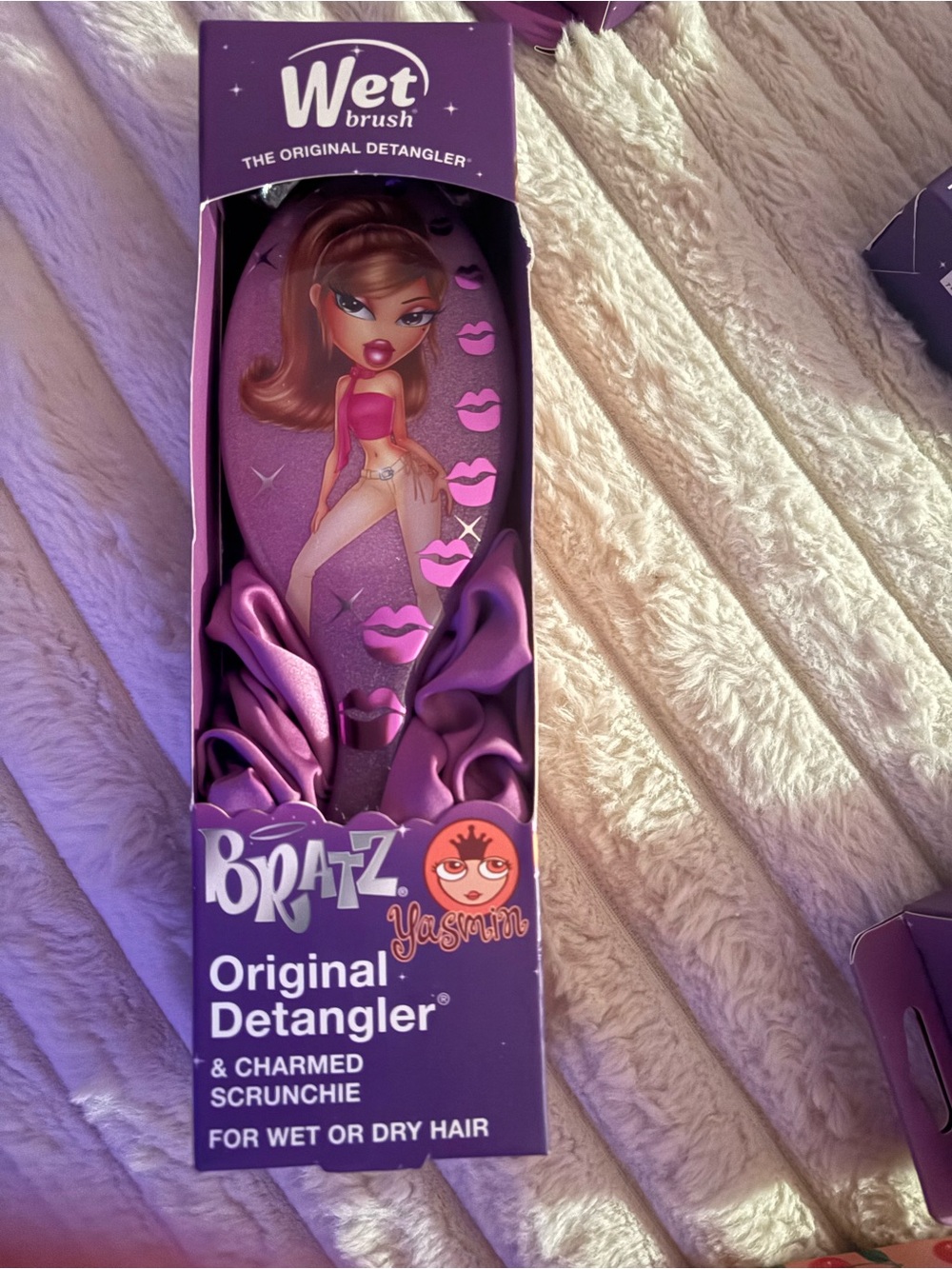 Wet Brush x Bratz Yasmin Original Detangler + Charmed Scrunchie NWT